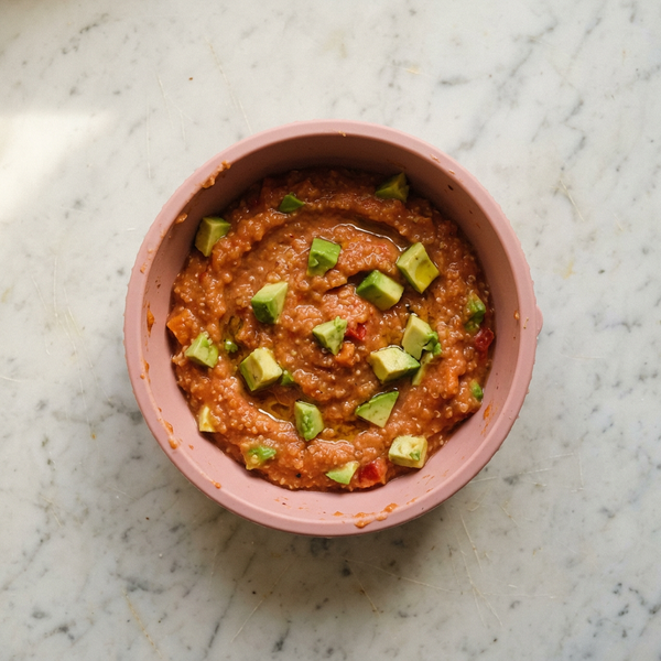 Quinoa-Gemüsebrei mit Avocado