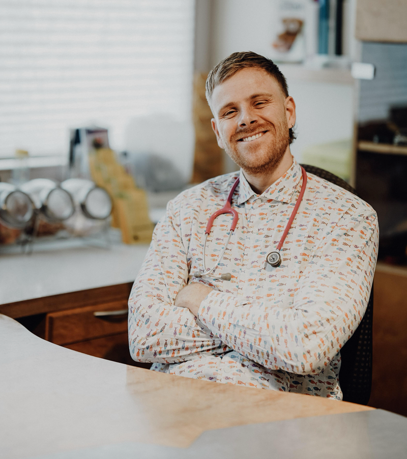 Dr. Aaron Pfisterer
